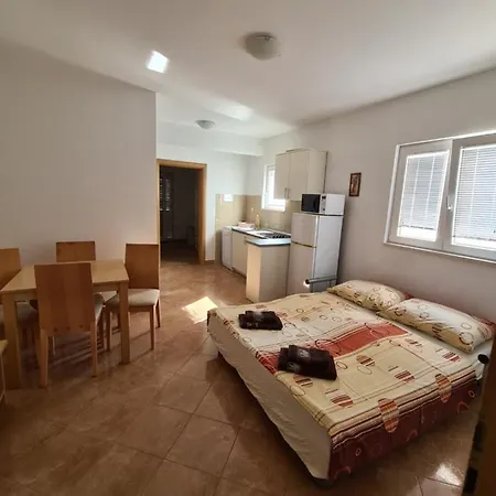 Mediteraneo Apartment Klek